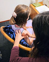 Fiveways Physiotherapy
              physiotherapist treating shoulder pain